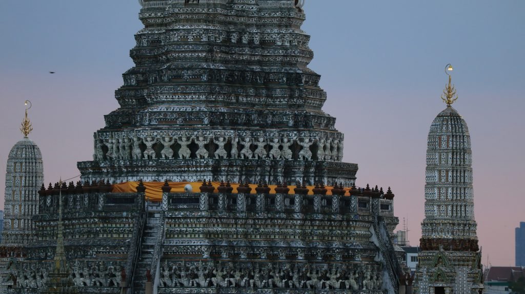 Wat Arun (Temple of Dawn)