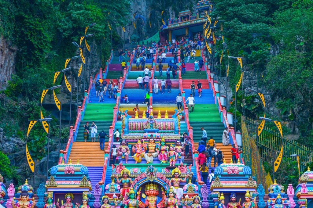 Unveiling Kuala Lumpur: Top Tourist Spots You Can’t Miss - Batu Caves of Malaysia 