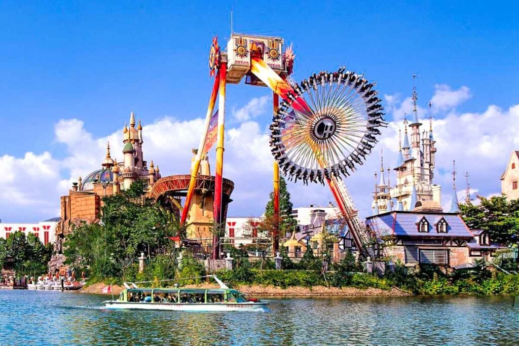 Top Places to Visit in Seoul: A Complete Guide - Lotte World and Everland