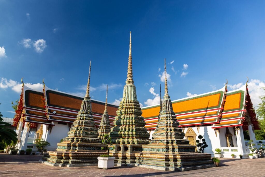 Visit Wat Pho (Temple of the Reclining Buddha): A Complete Guide to Bangkok’s Cultural Icon