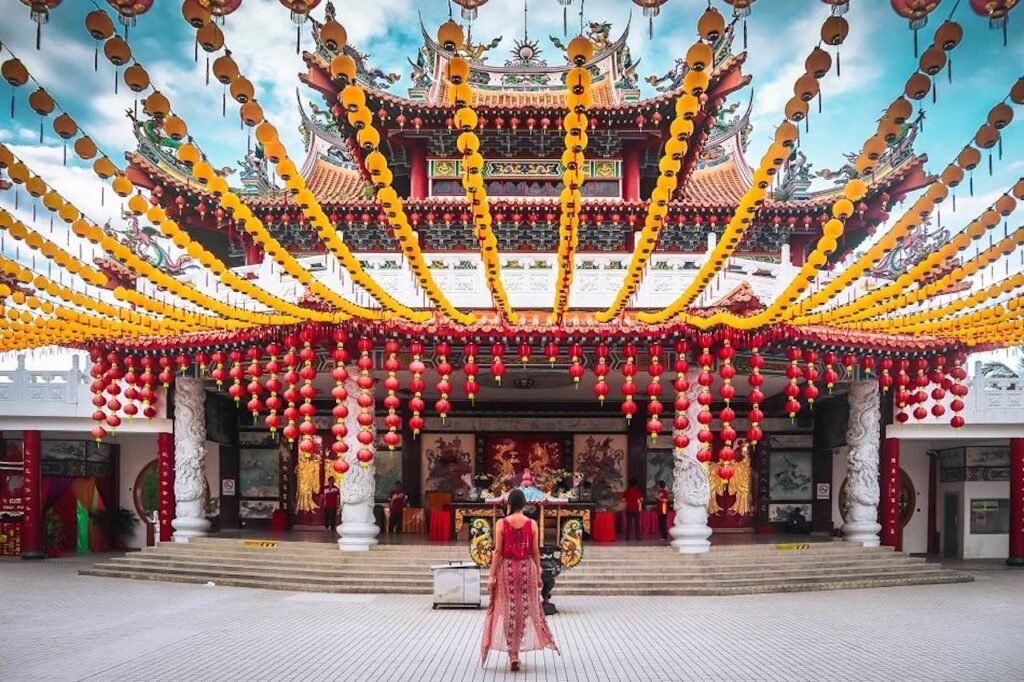 Thean Hou Temple: A Tapestry of Red and Gold